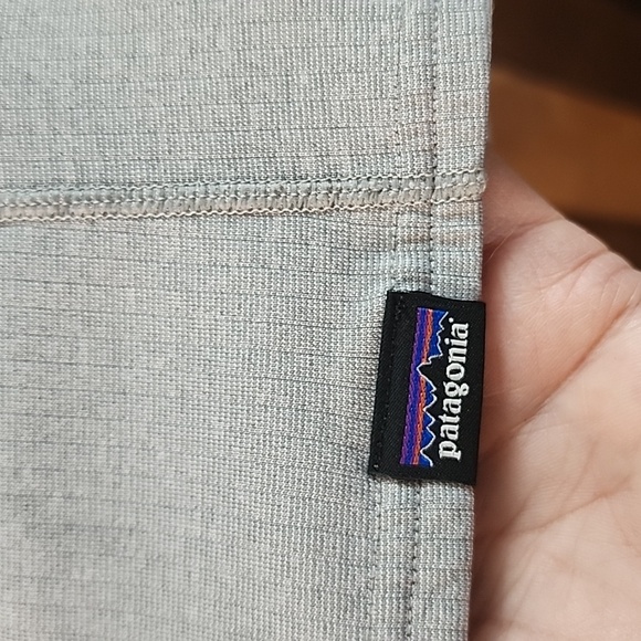 Patagonia Women's Capilene® Midweight Crewneck Baselayer Size XS - Picture 4 of 7